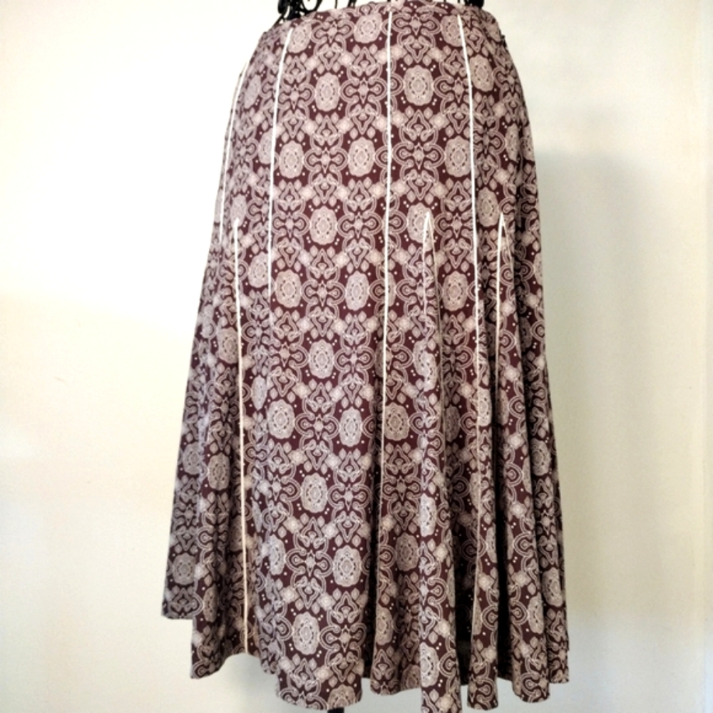 Ann Taylor Loft Pleated Swing Skirt Midi Size 0